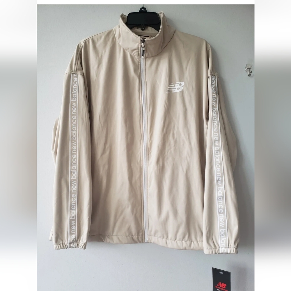New Balance Womens Beige All Motion 4 Way Stretch Comfort Fit Jacket  Size XL